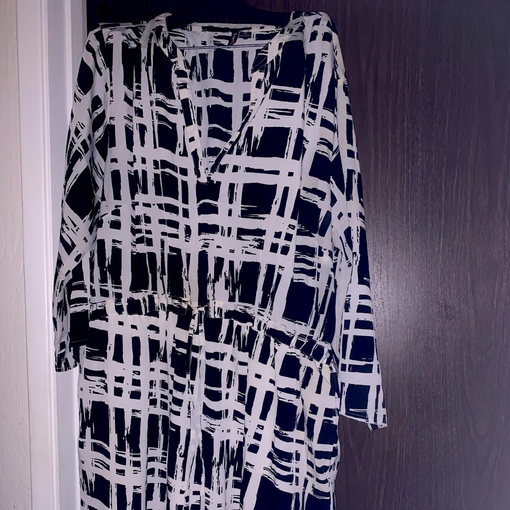Black and white tunic with faux middle drawstring
